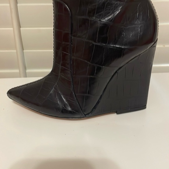 Alice + Olivia Black Knee High Boots Size (US 6) - (EUR 36.1/2) - Picture 2 of 6